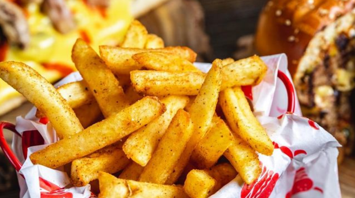 3 Cara Memanaskan Kentang Goreng, Jangan Pakai Minyak