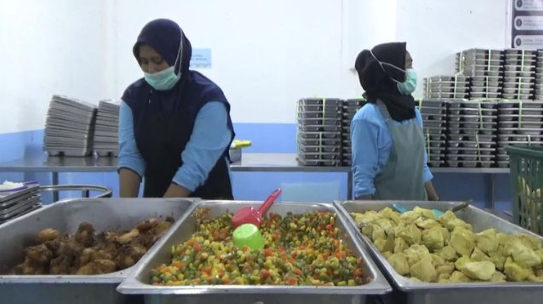 Pertolongan Pertama saat Anak Alami Keracunan Makanan